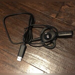 Xbox 360 Wireless Headset with USB Charging cable